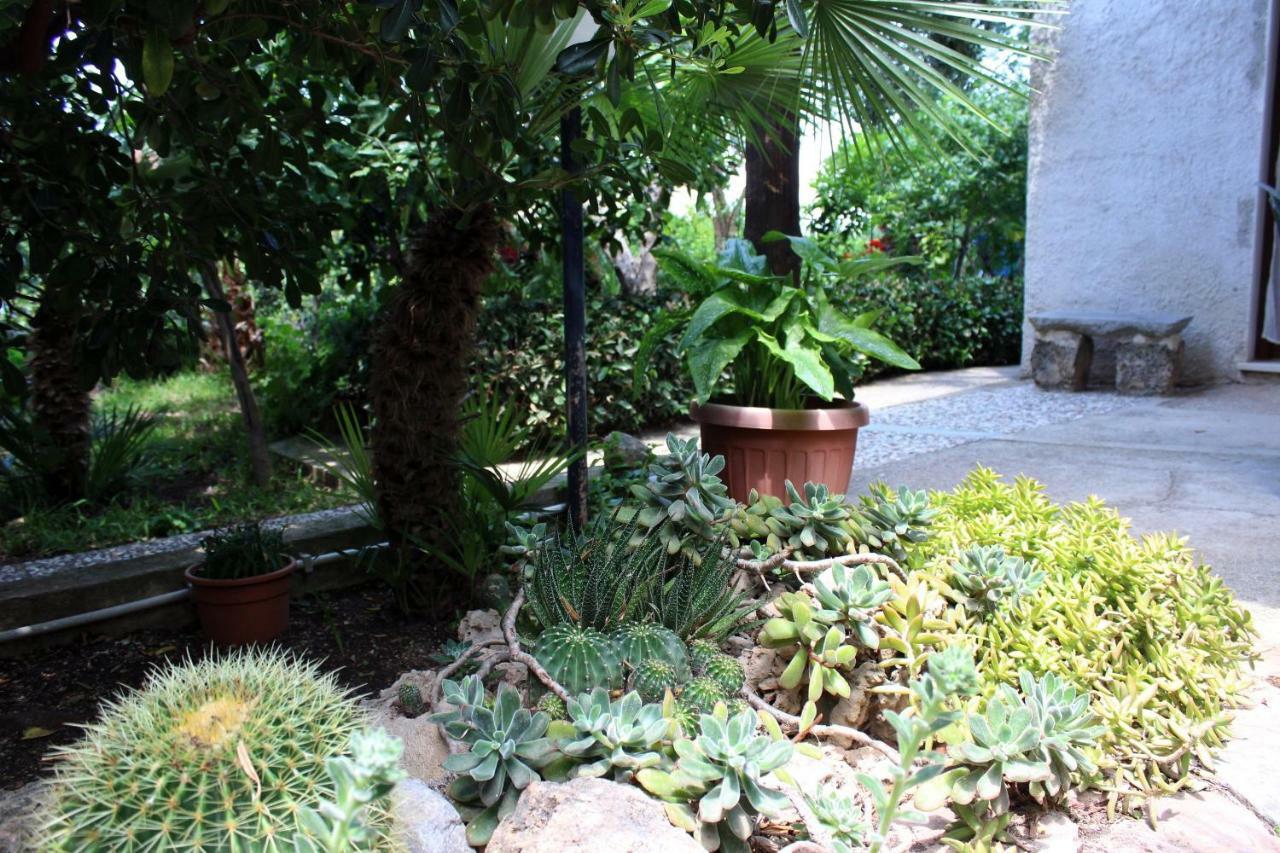 Raggio Di Sole Bed & Breakfast Macari Exterior photo